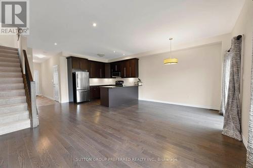 33 - 1030 Oakcrossing Gate, London, ON - Indoor Photo Showing Kitchen