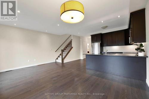 33 - 1030 Oakcrossing Gate, London, ON - Indoor Photo Showing Kitchen