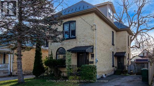 25 Locust Street, St. Thomas, ON - Outdoor With Facade