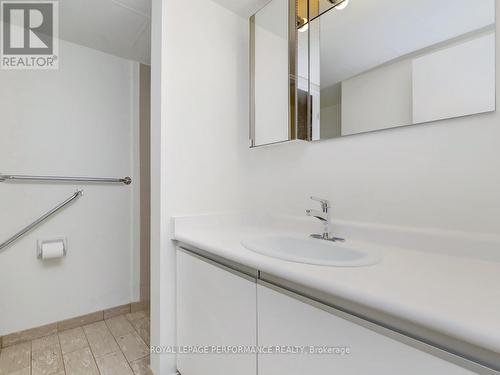 609 - 1025 Grenon Avenue, Ottawa, ON - Indoor Photo Showing Bathroom