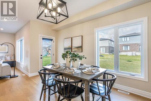 1615 Upper West Avenue, London, ON - Indoor Photo Showing Dining Room