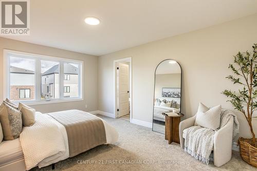 1615 Upper West Avenue, London, ON - Indoor Photo Showing Bedroom