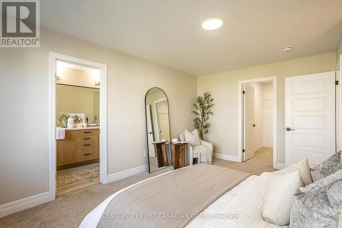 1615 Upper West Avenue, London, ON - Indoor Photo Showing Bedroom