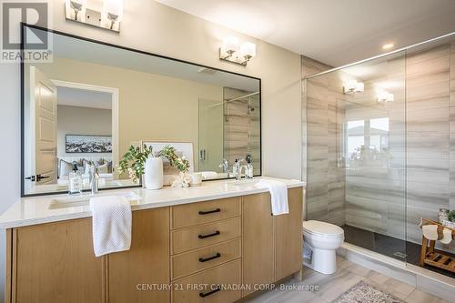 1615 Upper West Avenue, London, ON - Indoor Photo Showing Bathroom