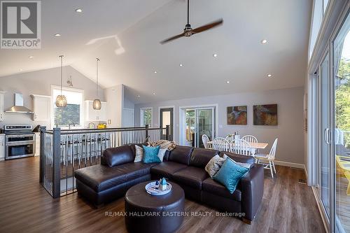 1744 Papineau Lake Road, Hastings Highlands, ON - Indoor Photo Showing Living Room