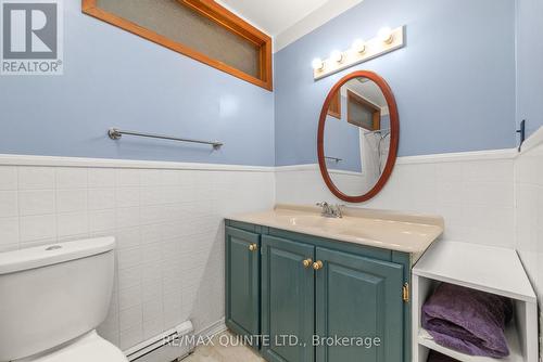 1375 Glen Miller Road, Quinte West, ON - Indoor Photo Showing Bathroom