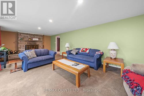 1375 Glen Miller Road, Quinte West, ON - Indoor Photo Showing Living Room