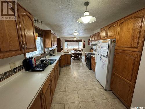 Acreage Near White Cap, Lomond Rm No. 37, SK - Indoor Photo Showing Kitchen With Double Sink