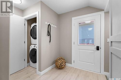 2125 St Charles Avenue, Saskatoon, SK - Indoor Photo Showing Laundry Room