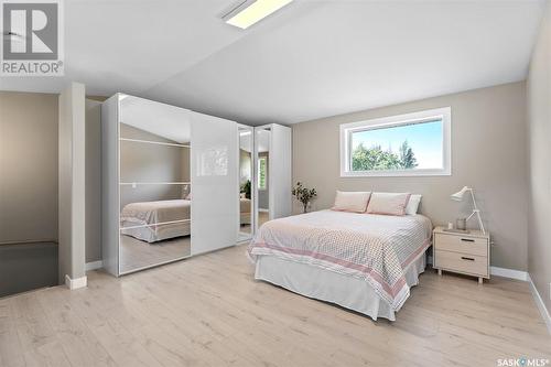 2125 St Charles Avenue, Saskatoon, SK - Indoor Photo Showing Bedroom