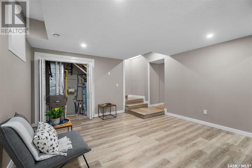 2125 St Charles Avenue, Saskatoon, SK - Indoor