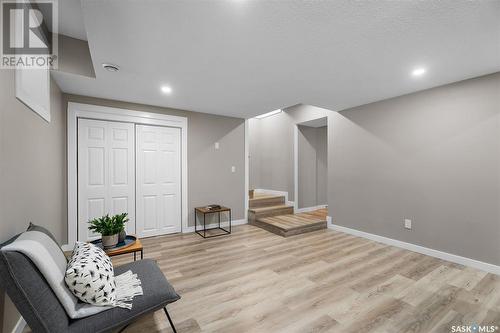 2125 St Charles Avenue, Saskatoon, SK - Indoor