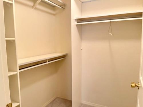 8-4210 Alexis Park Drive, Vernon, BC - Indoor With Storage