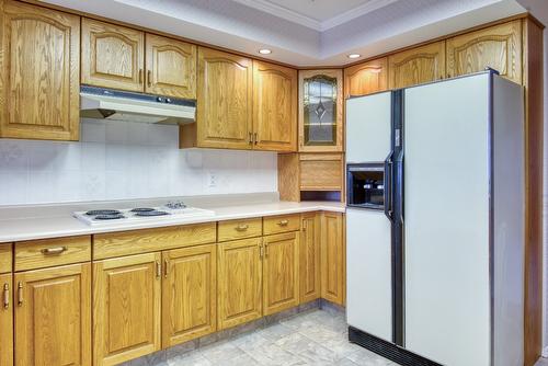 4587 Postill Drive, Kelowna, BC - Indoor Photo Showing Kitchen