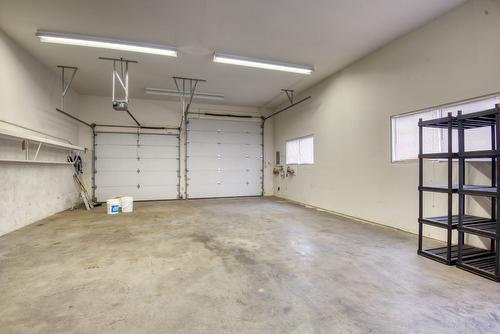 4587 Postill Drive, Kelowna, BC - Indoor Photo Showing Garage