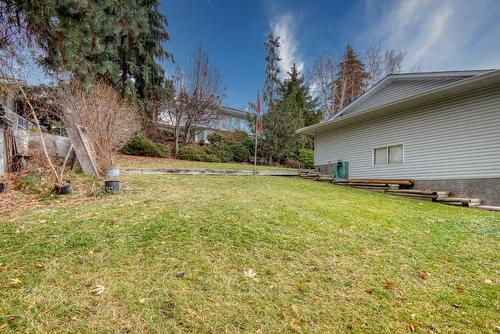 4587 Postill Drive, Kelowna, BC - Outdoor