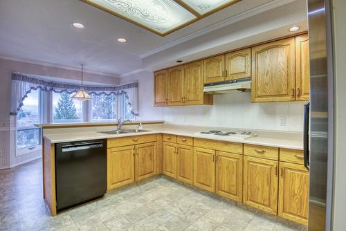 4587 Postill Drive, Kelowna, BC - Indoor Photo Showing Kitchen With Double Sink