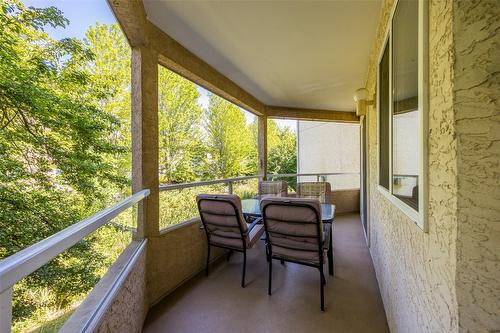 204-265 Snowsell Street, Kelowna, BC - Outdoor With Balcony With Exterior