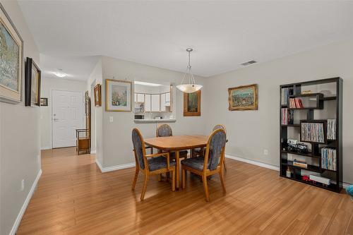 204-265 Snowsell Street, Kelowna, BC - Indoor Photo Showing Dining Room