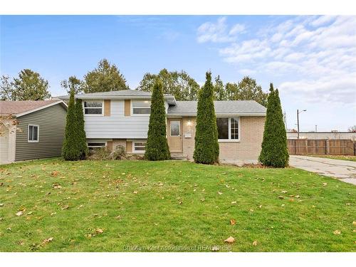 27 Vanier Drive, Chatham, ON 