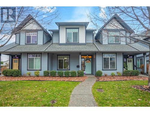 987 Laurier Avenue, Kelowna, BC - Outdoor With Deck Patio Veranda With Facade