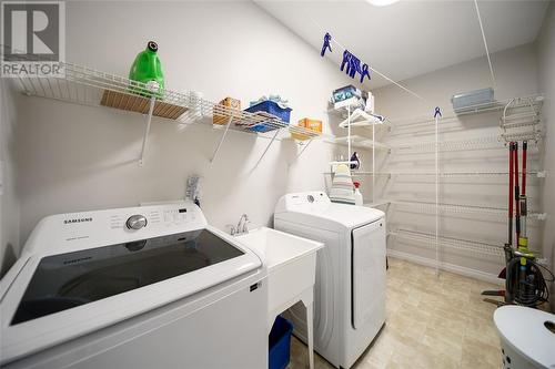 5969 Townsend Line Unit# 1, Lambton Shores, ON - Indoor Photo Showing Laundry Room