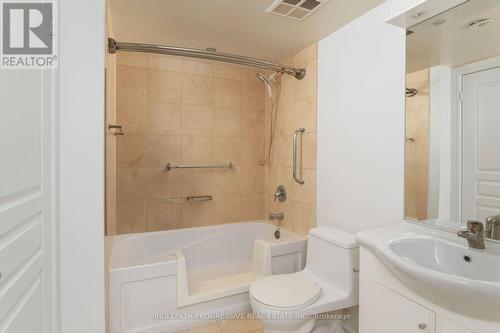 509 - 1 Avondale Avenue, Toronto, ON - Indoor Photo Showing Bathroom