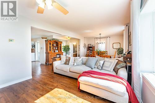 1178 Bay Road, Champlain, ON - Indoor Photo Showing Living Room