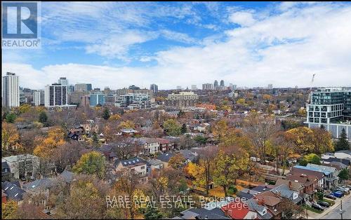 1406 - 11 Lillian Street, Toronto, ON - Outdoor With View