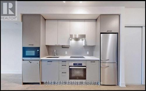 1406 - 11 Lillian Street, Toronto, ON - Indoor Photo Showing Kitchen With Stainless Steel Kitchen