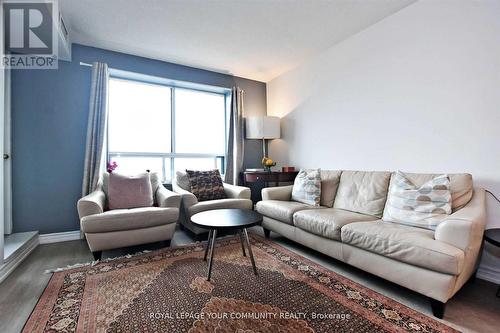 1206 - 23 Oneida Crescent, Richmond Hill, ON - Indoor Photo Showing Living Room