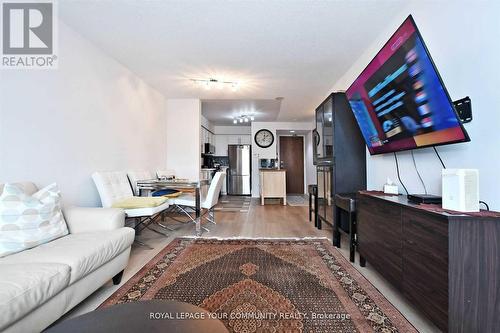 1206 - 23 Oneida Crescent, Richmond Hill, ON - Indoor