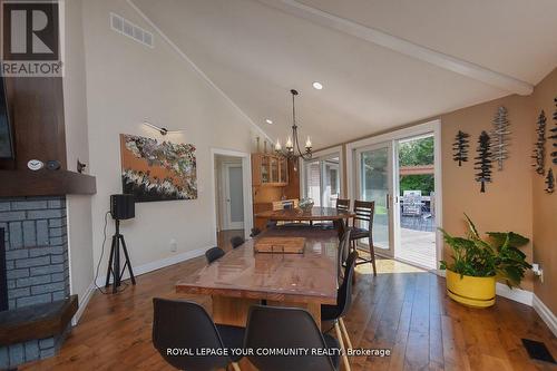 4997 Davis Drive S, Whitchurch-Stouffville, ON - Indoor Photo Showing Dining Room