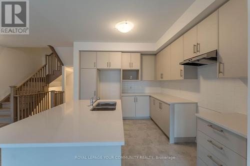 1302 Dempster Lane, Oakville, ON - Indoor Photo Showing Kitchen With Double Sink