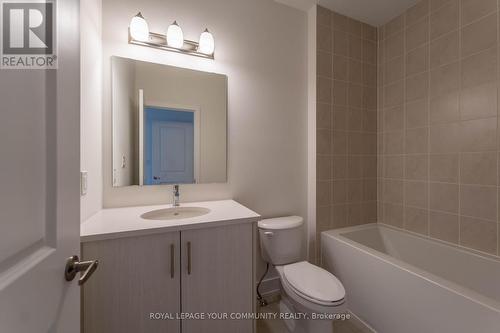 1302 Dempster Lane, Oakville, ON - Indoor Photo Showing Bathroom