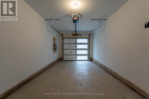 1302 Dempster Lane, Oakville, ON - Indoor Photo Showing Garage