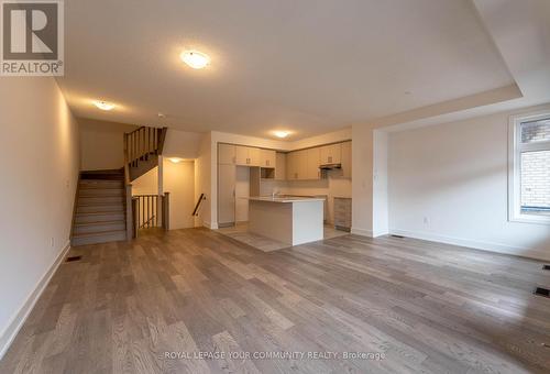 1302 Dempster Lane, Oakville, ON - Indoor Photo Showing Kitchen