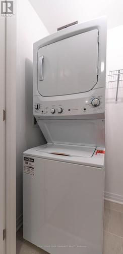 318 - 490 Gordon Krantz Avenue, Milton, ON - Indoor Photo Showing Laundry Room