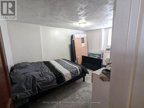 29-31 Birch Street N, Timmins (Tne - Central), ON - Indoor Photo Showing Bedroom