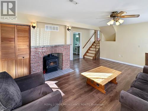 71 South John Street, Belleville, ON - Indoor Photo Showing Living Room With Fireplace