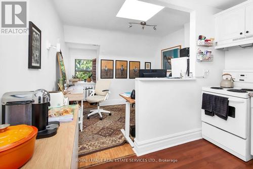 575 Huron Street, Toronto, ON - Indoor Photo Showing Kitchen