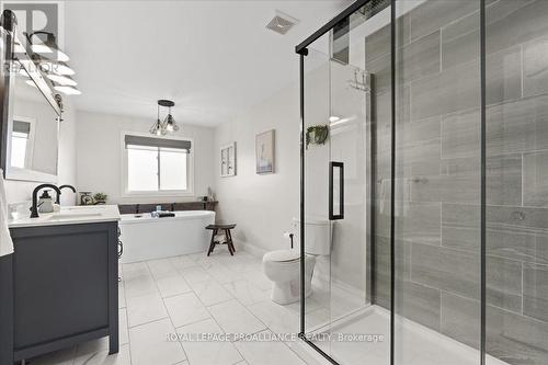 2130 Balantrae Circle, Kingston (City Southwest), ON - Indoor Photo Showing Bathroom