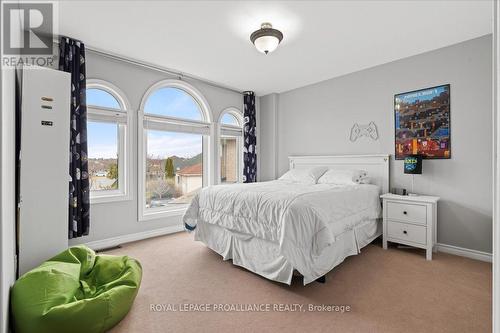 2130 Balantrae Circle, Kingston (City Southwest), ON - Indoor Photo Showing Bedroom