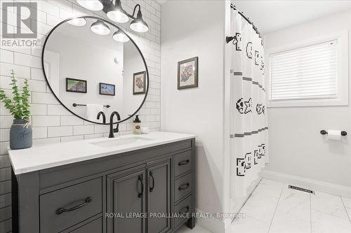 2130 Balantrae Circle, Kingston (City Southwest), ON - Indoor Photo Showing Bathroom