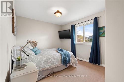 2130 Balantrae Circle, Kingston (City Southwest), ON - Indoor Photo Showing Bedroom