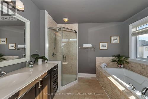 700 Beaudelaire Drive, Ottawa, ON - Indoor Photo Showing Bathroom