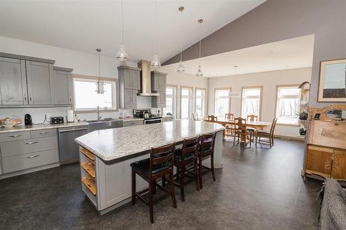 31051 31 Road W, Dufferin, MB - Indoor