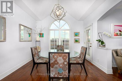 147 Island View Drive, Leeds & The Thousand Islands, ON - Indoor Photo Showing Dining Room