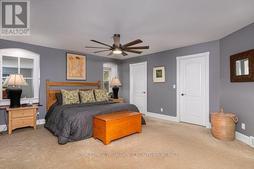 147 Island View Drive, Leeds & The Thousand Islands, ON - Indoor Photo Showing Bedroom