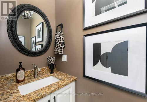 147 Island View Drive, Leeds & The Thousand Islands, ON - Indoor Photo Showing Bathroom